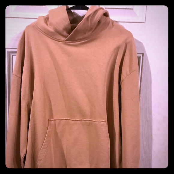 nintendo sweatshirt urban outfitters